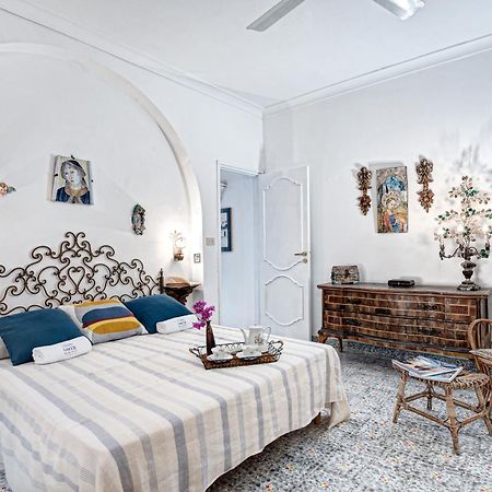 Villa Goldfinger Капри Экстерьер фото
