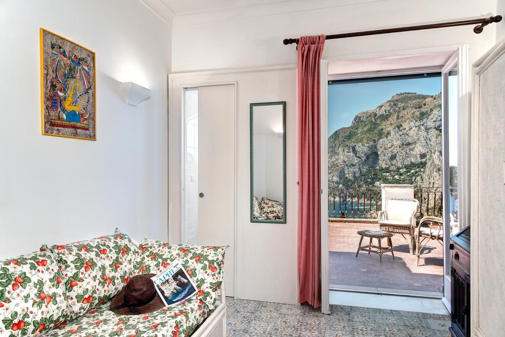 Villa Goldfinger Капри Экстерьер фото