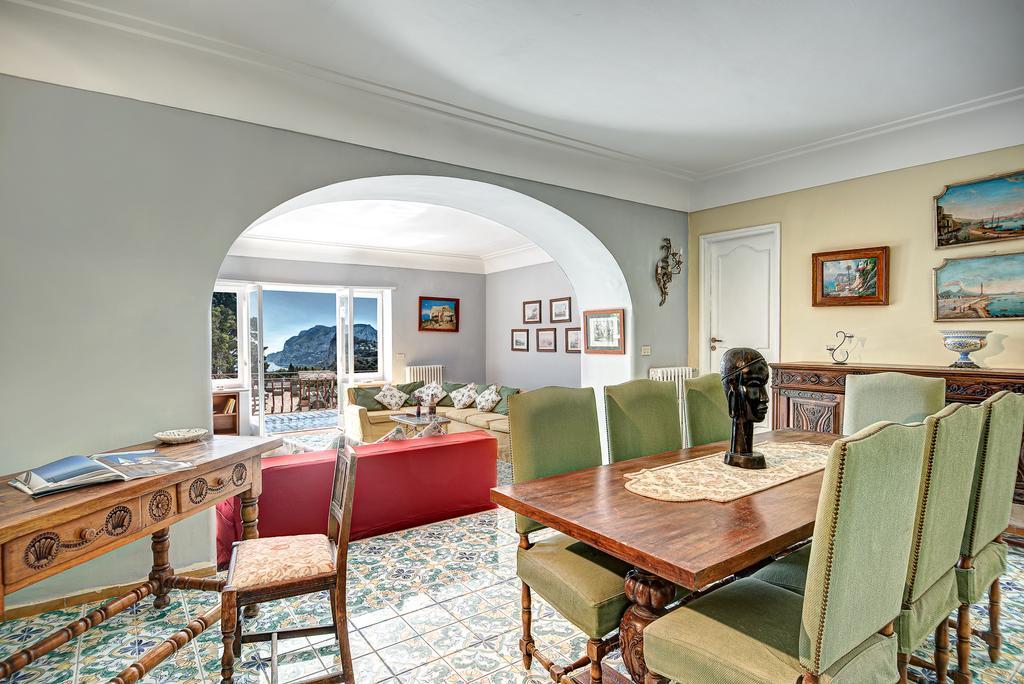 Villa Goldfinger Капри Экстерьер фото
